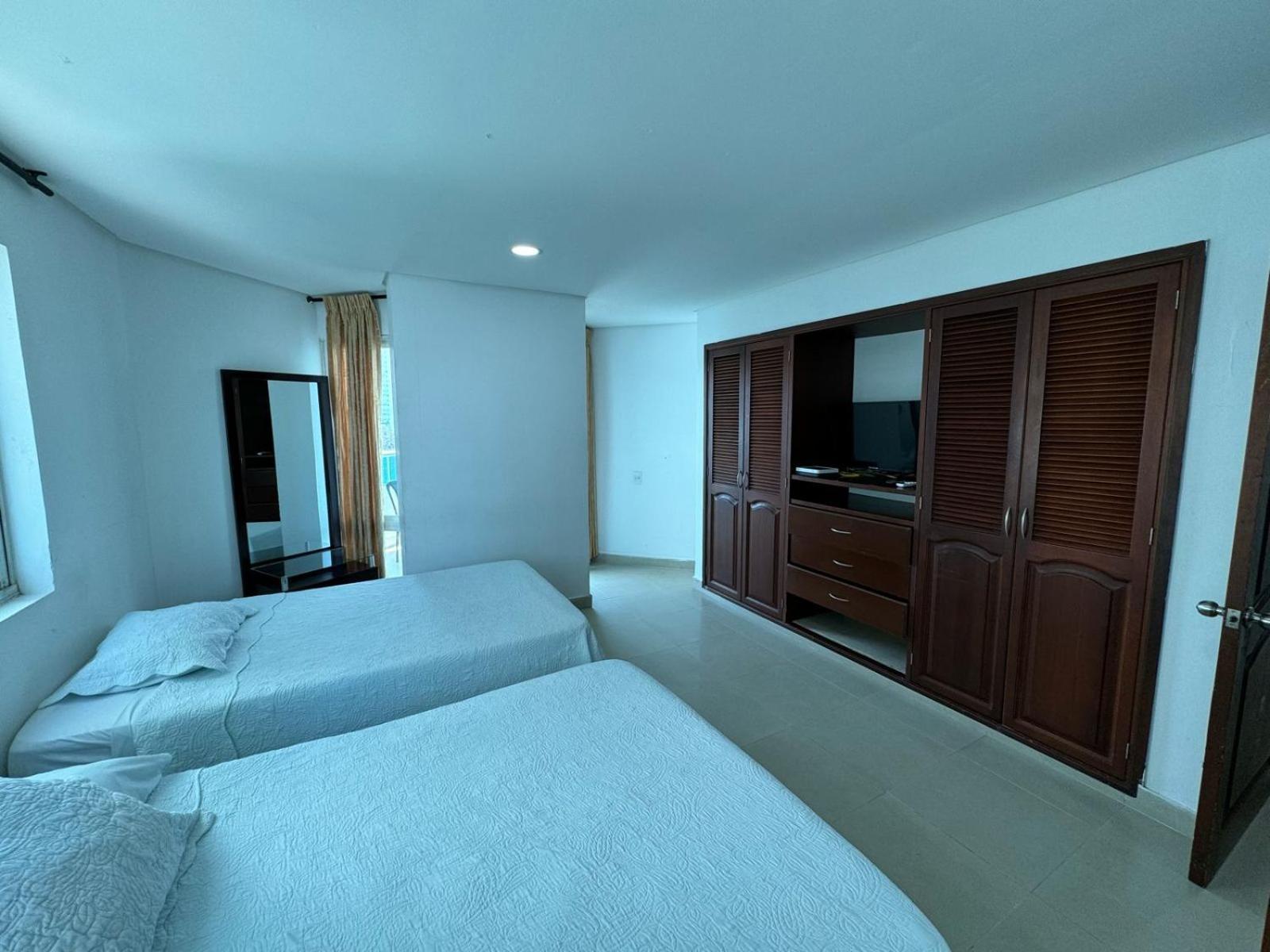Apartamento En Laguito Ed Torres Del Lago 604 Icdi Cartagena Exterior photo